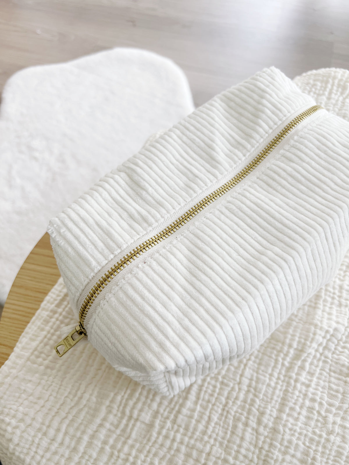 Trousse de toilette velours côtelé (intérieur imperméable)