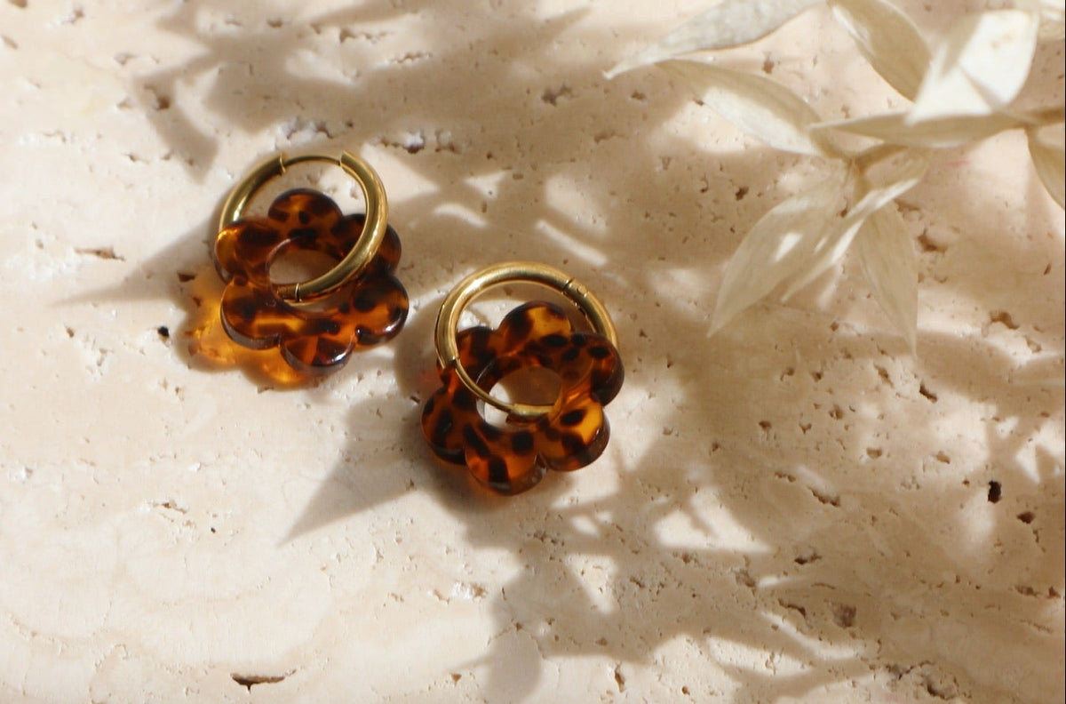 Boucles d'oreilles Fleur écaille