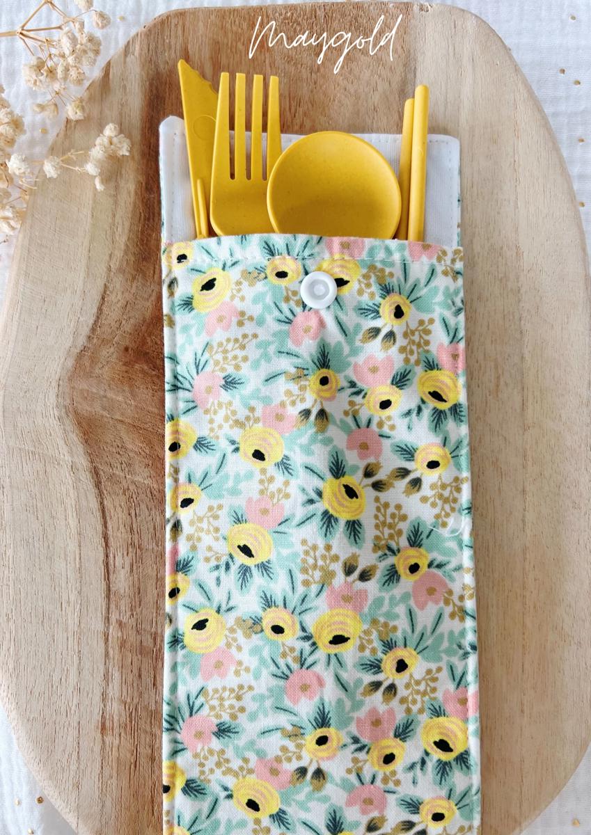 Etui imperméable pour brosse à dent et dentifrice / pochette à couvert - May gold *