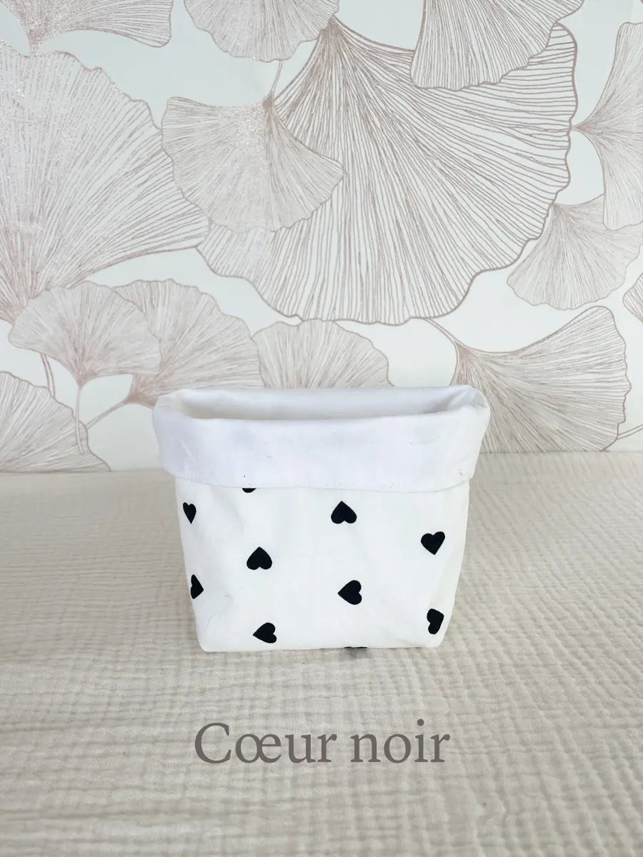 Petite panière en tissu - Cœurs noirs
