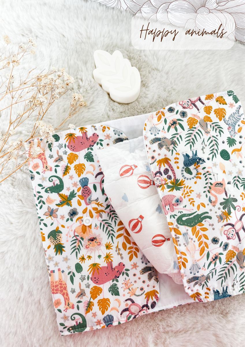 Pochette à couches et lingettes nomade - Happy animals
