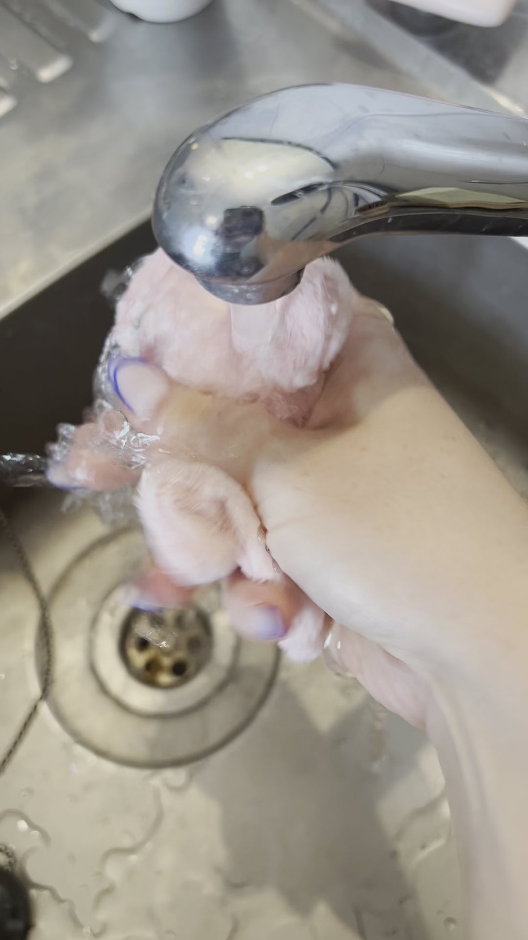Coton magique (démaquille avec de l’eau uniquement)