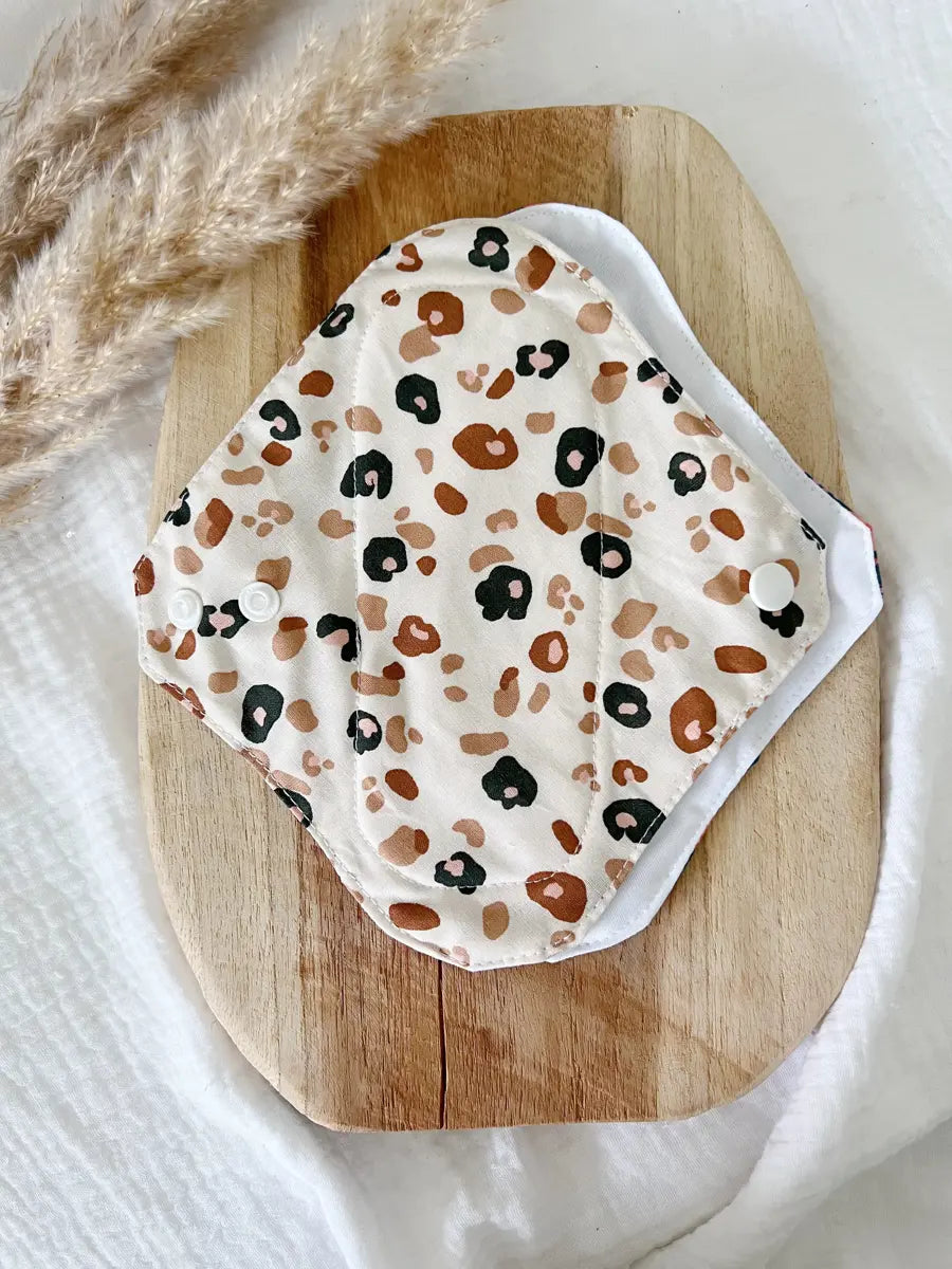 Serviette lavable flux MOYEN – Serviette hygiénique de jour - Tiger